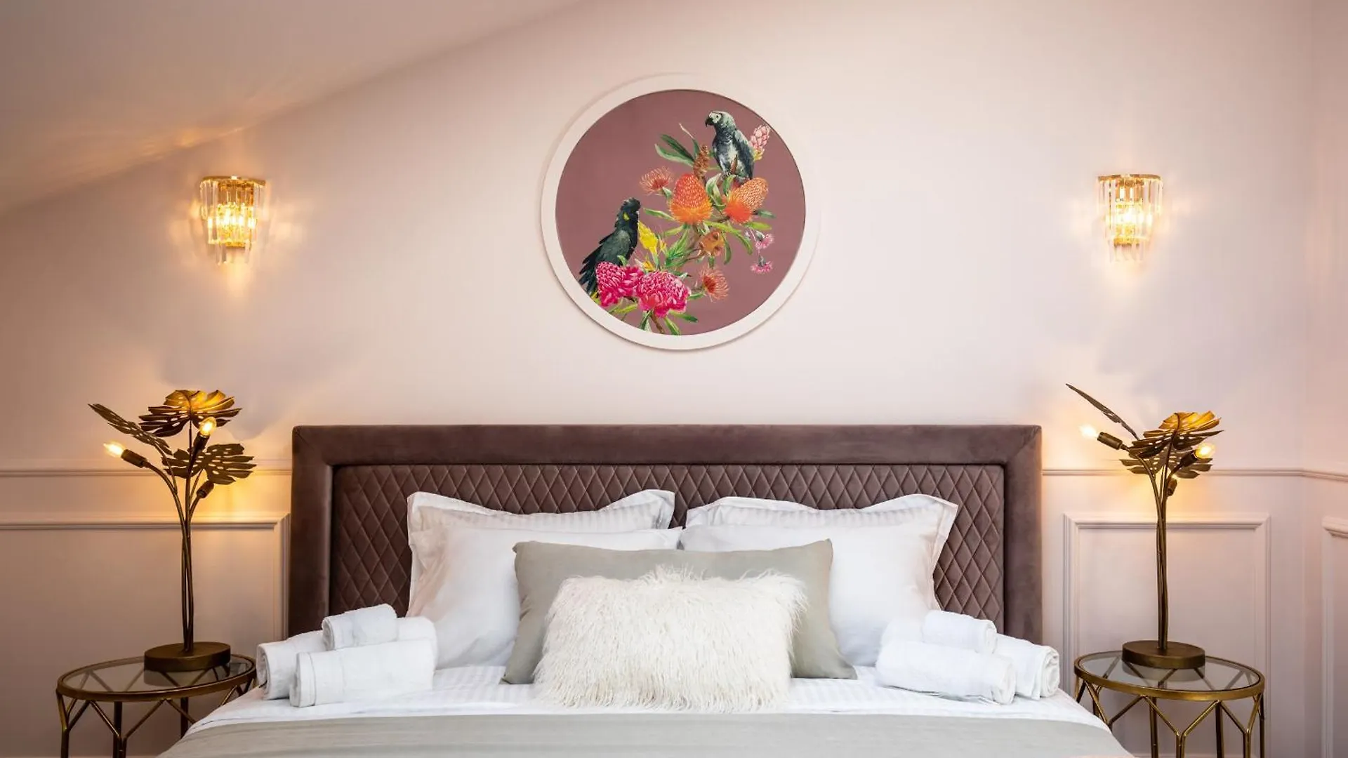 Apartment Holt Old Town Luxury Suites Bucharest Romania