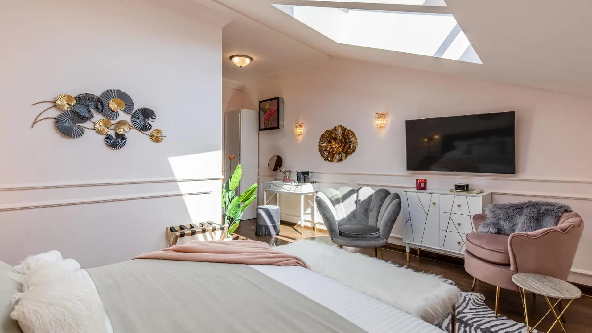 Apartment Holt Old Town Luxury Suites Bucharest