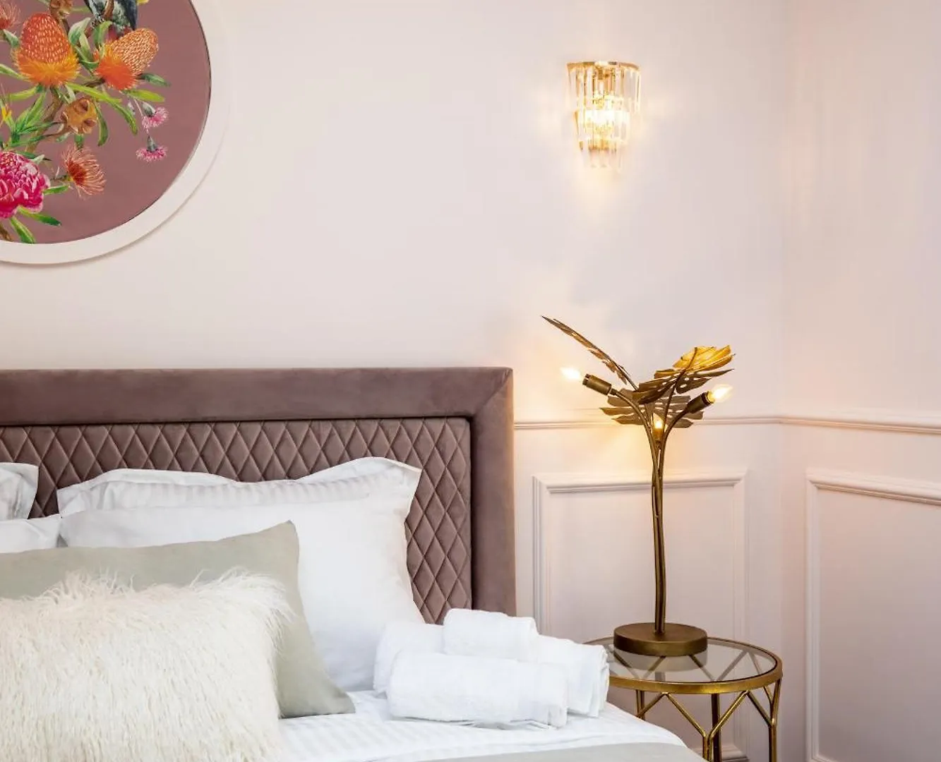 Holt Old Town Luxury Suites Bucharest Romania