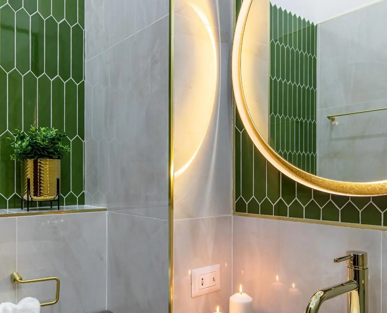 Holt Old Town Luxury Suites Bucharest