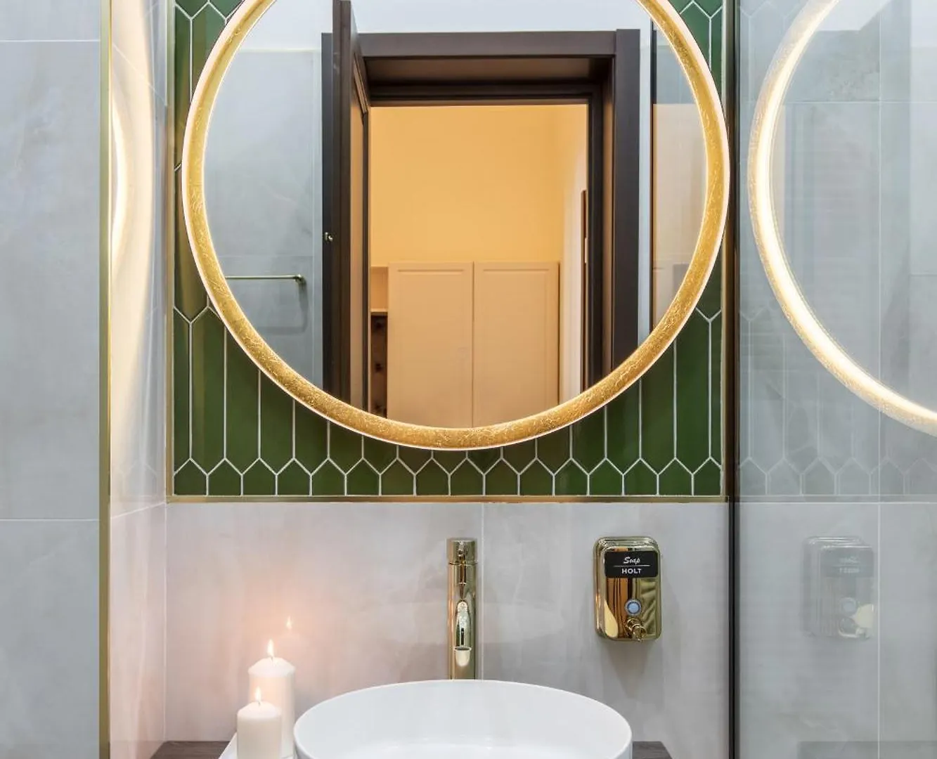 Apartment Holt Old Town Luxury Suites Bucharest