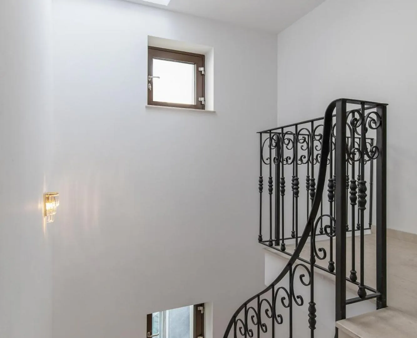 Holt Old Town Luxury Suites Bucharest